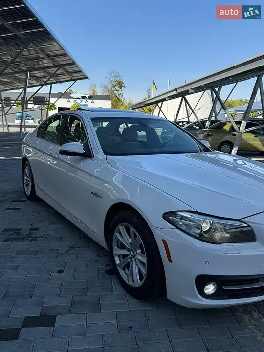 BMW 5 Series 2014 photo 2