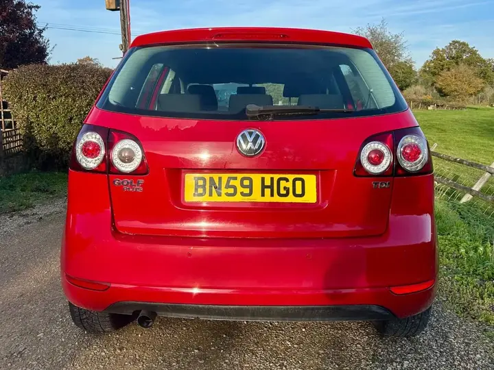 Volkswagen Golf 2009 photo 4