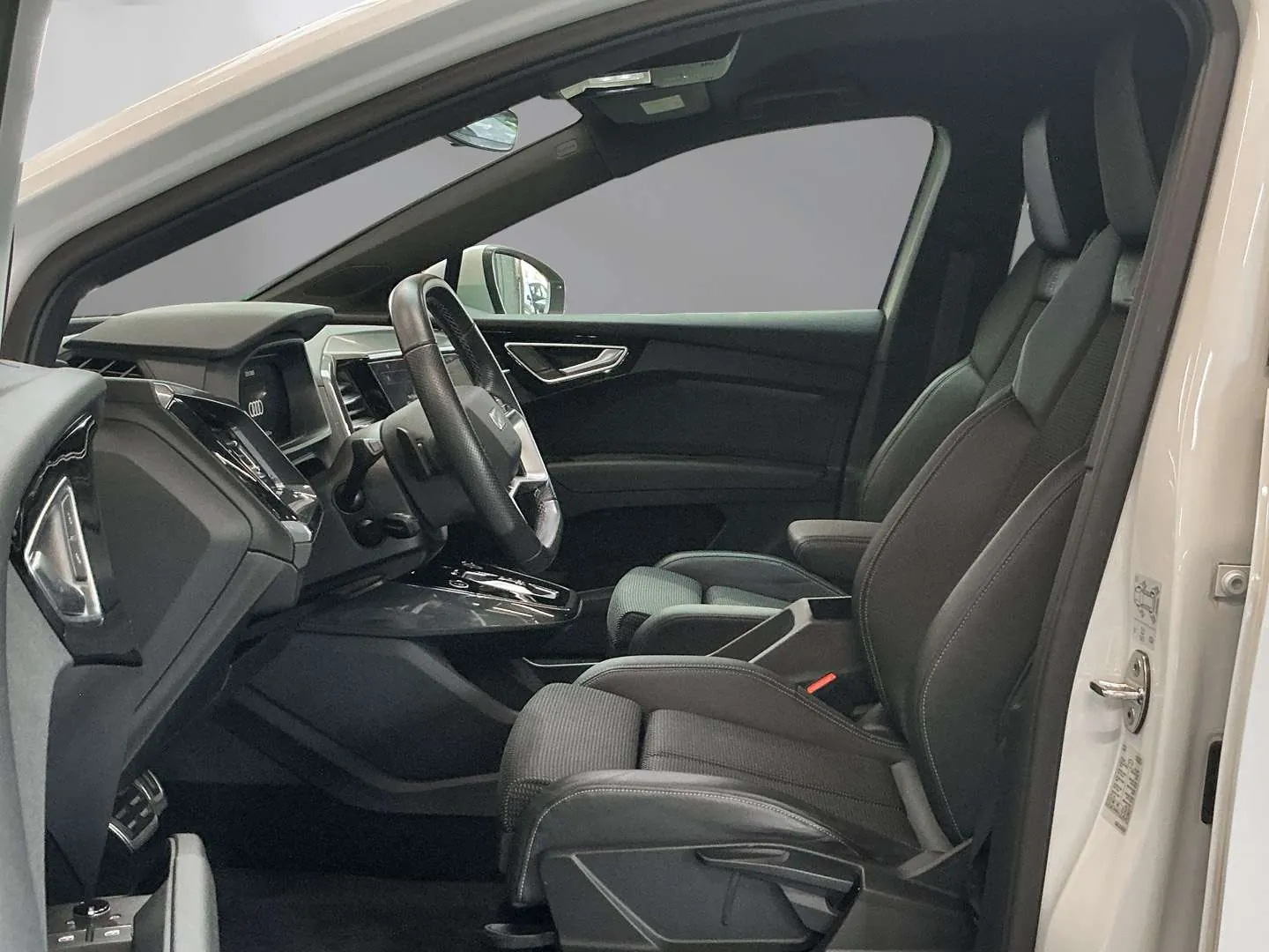 Audi Q4 E-Tron 2022 photo 3