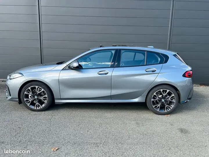 BMW Série 3 2025 photo 2