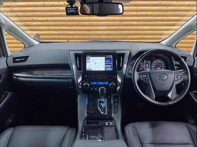 Toyota Alphard 2021 photo 2