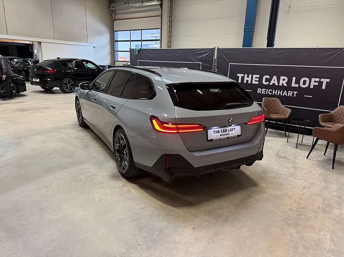 BMW 5 Series 2025 photo 3