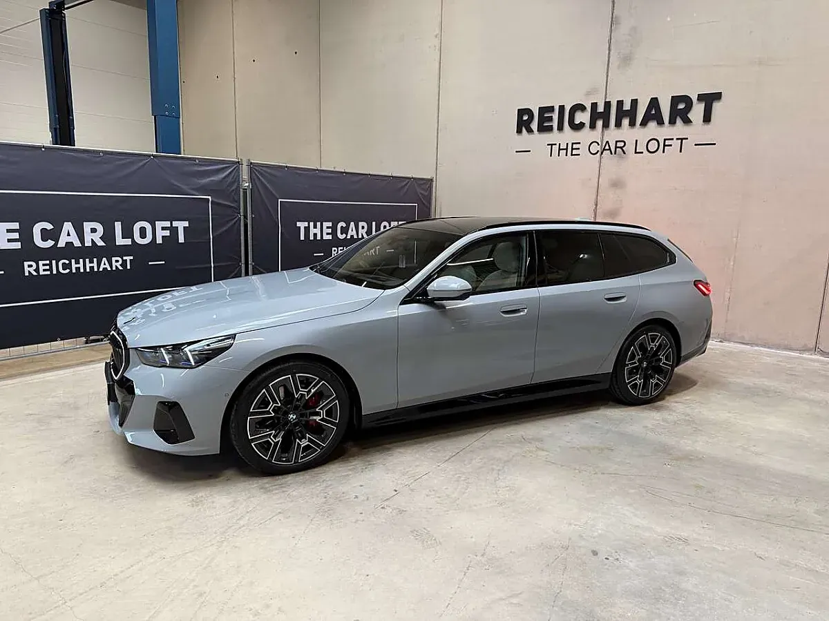 BMW 5 Series 2025 photo 2