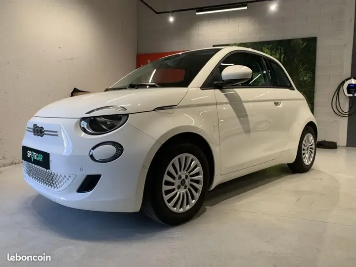 Fiat 500E