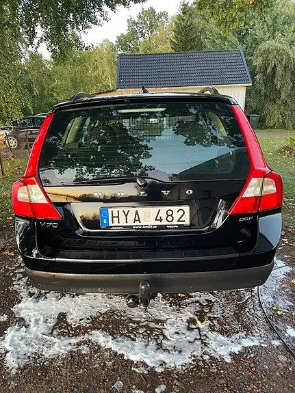 Volvo V70 2009 photo 2