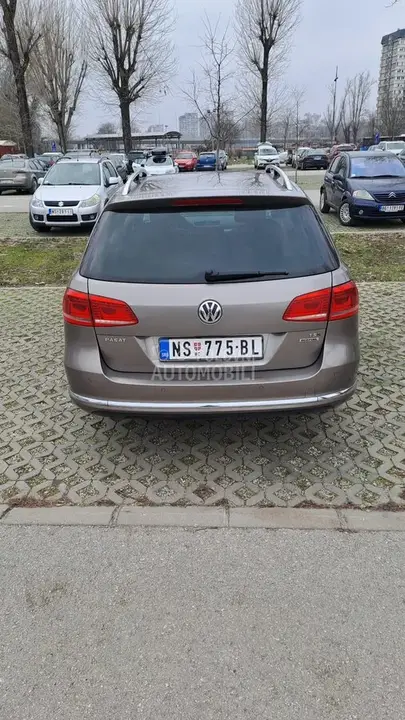 Volkswagen Passat B7 2011 photo 4
