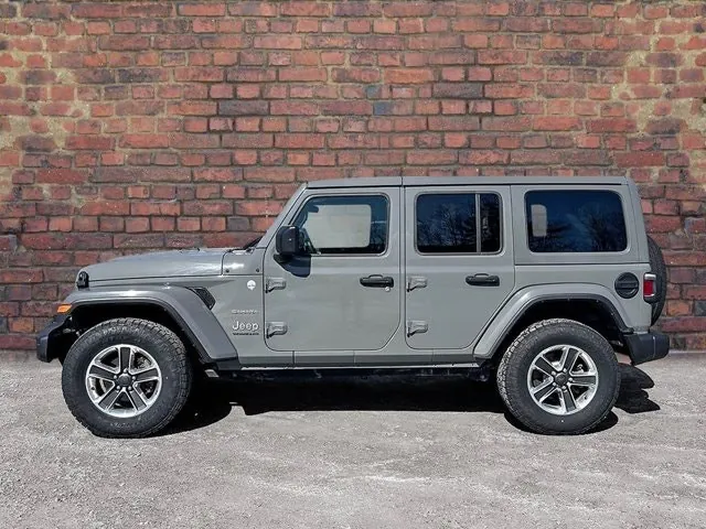 Jeep Wrangler 2023 photo 2