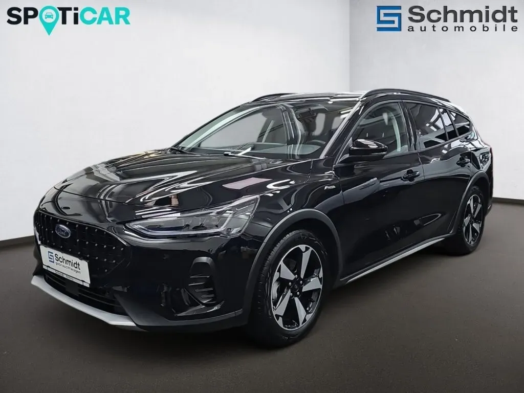 Ford Focus 2025 photo 2