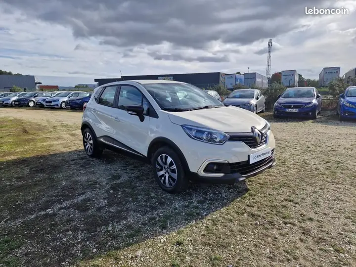 Renault Captur 2019 photo 2