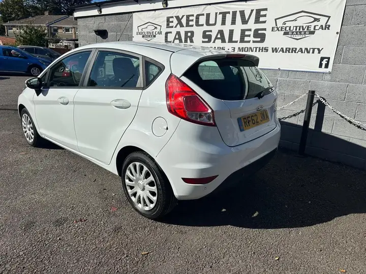 Ford Fiesta 2013 photo 4