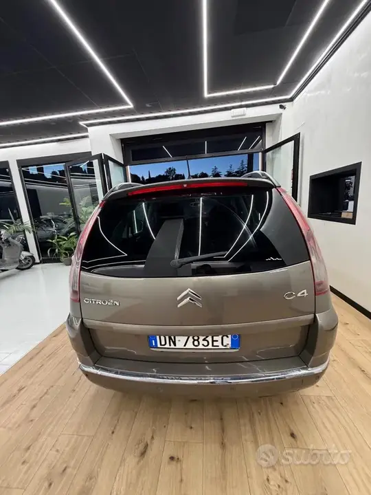 Citroen C4 Grand Picasso 2008 photo 3
