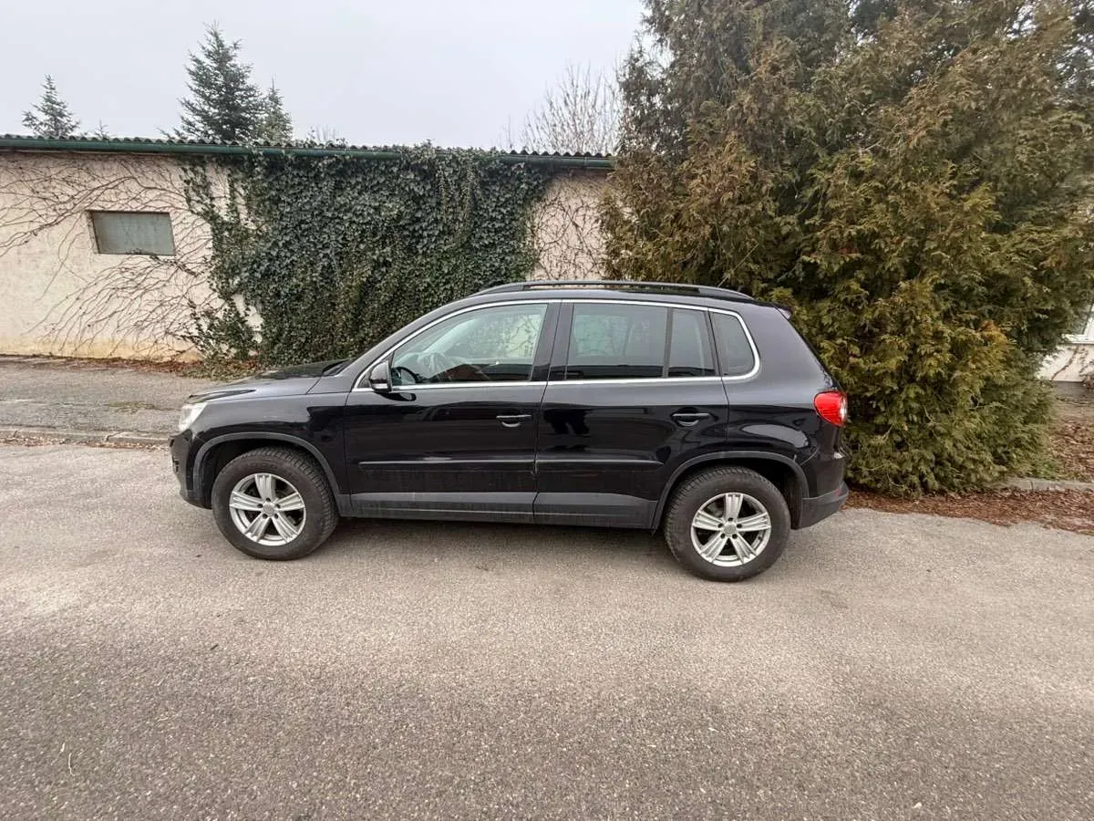Volkswagen Tiguan 2008 photo 2