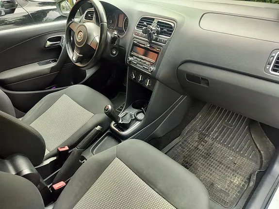 Volkswagen Polo 2012 photo 4