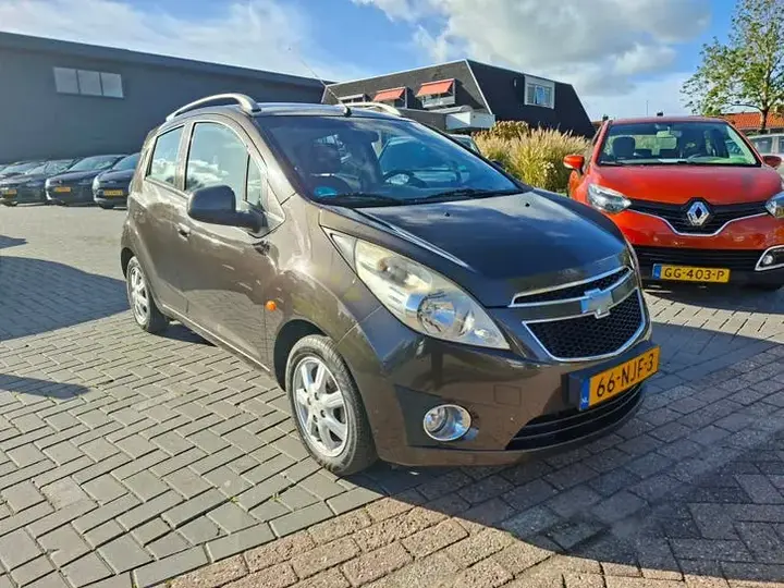 Chevrolet Spark 2010 photo 2
