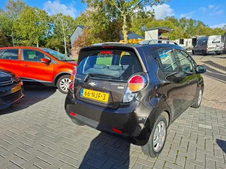 Chevrolet Spark 2010 photo 3