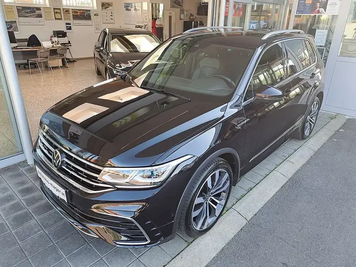 Volkswagen Tiguan 2023 photo 2