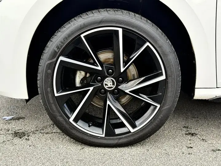 Skoda Kamiq 2022 photo 3