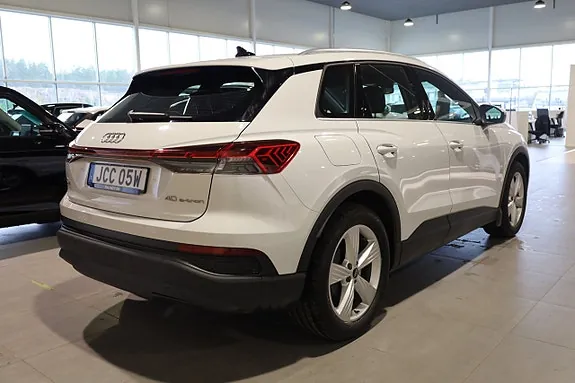Audi Q4 E-Tron 2023 photo 5
