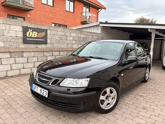 Saab 9-3 2004 photo 2