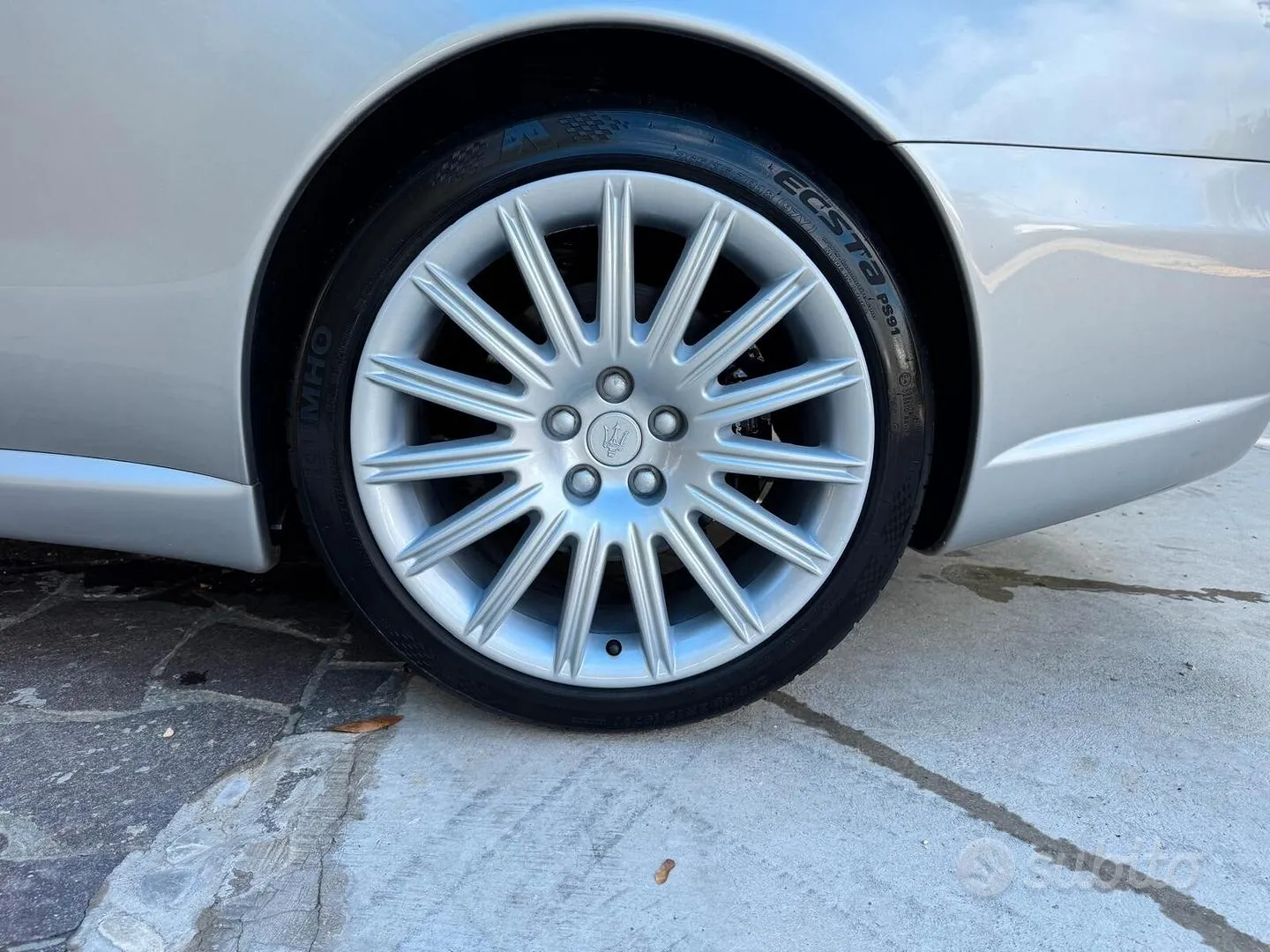 Maserati Coupe 2003 photo 4
