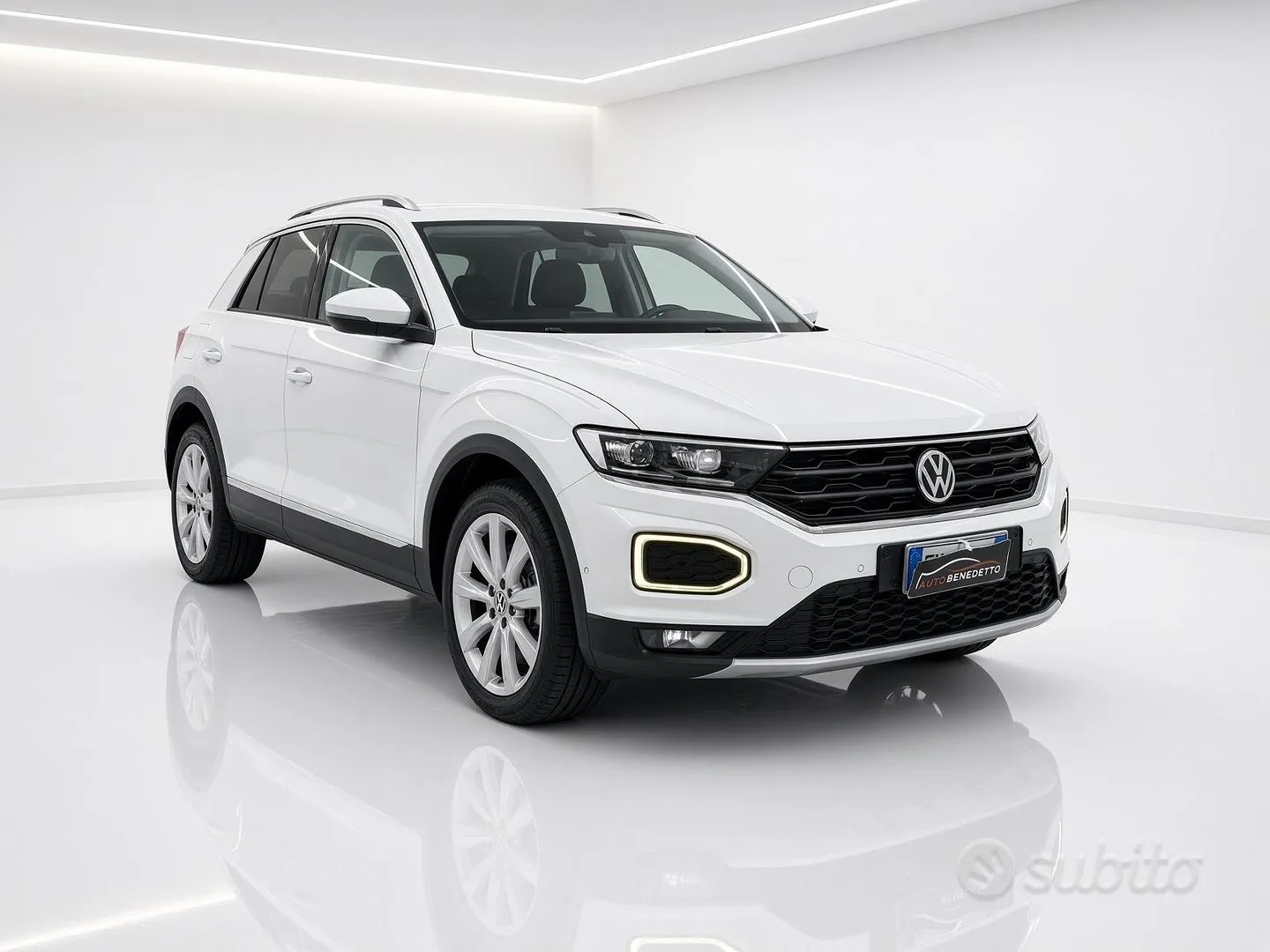 Volkswagen T-Roc 2019 photo 2