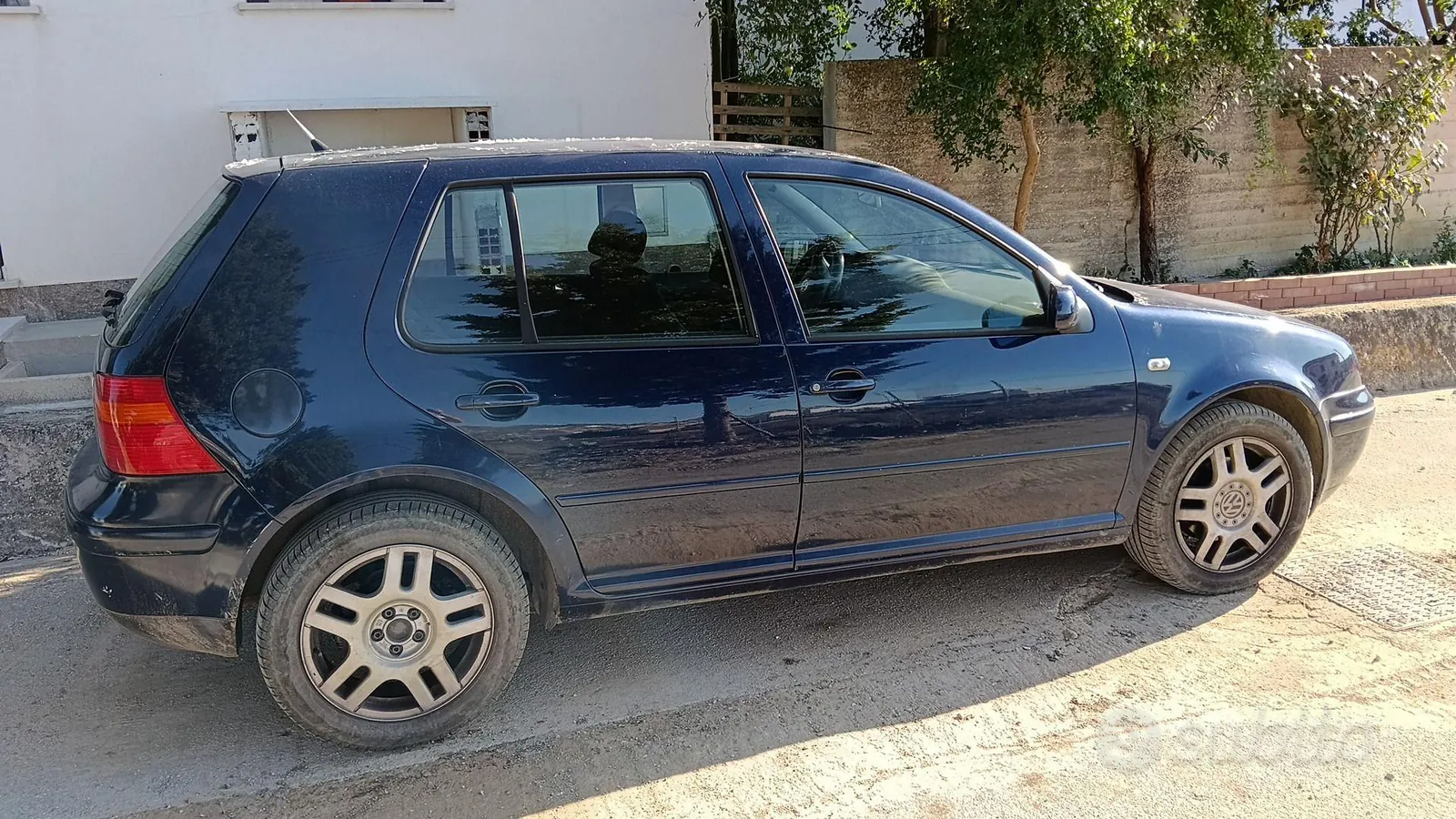 Volkswagen Golf 2001 photo 3