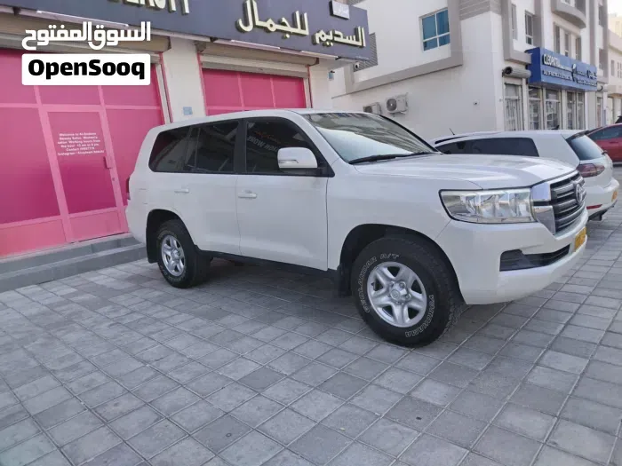 Toyota Land Cruiser 2018 photo 3
