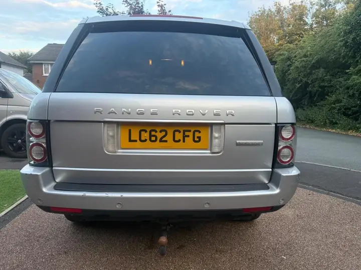 Land Rover Range Rover 2012 photo 3