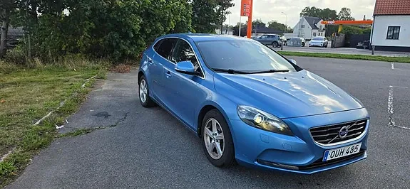 Volvo V40 2015 photo 2