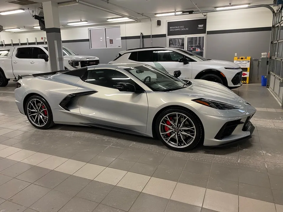 Chevrolet Corvette 2024 photo 2