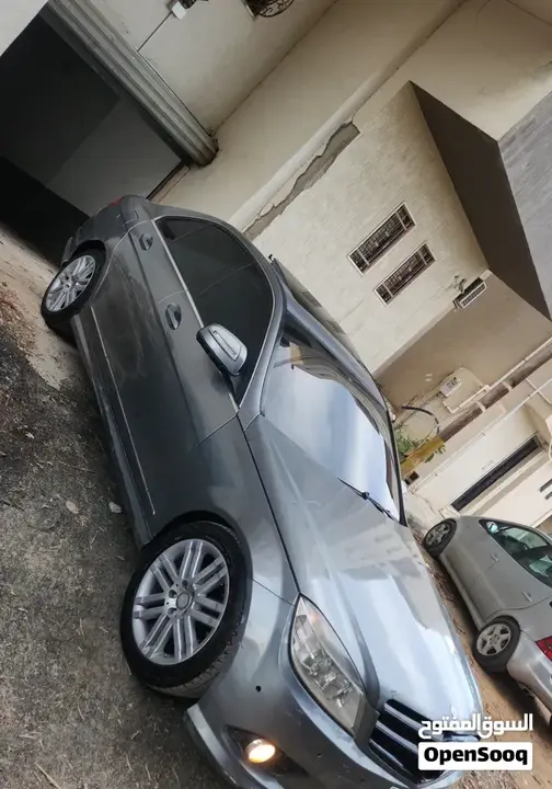 Mercedes-Benz C-Class 2008 photo 2