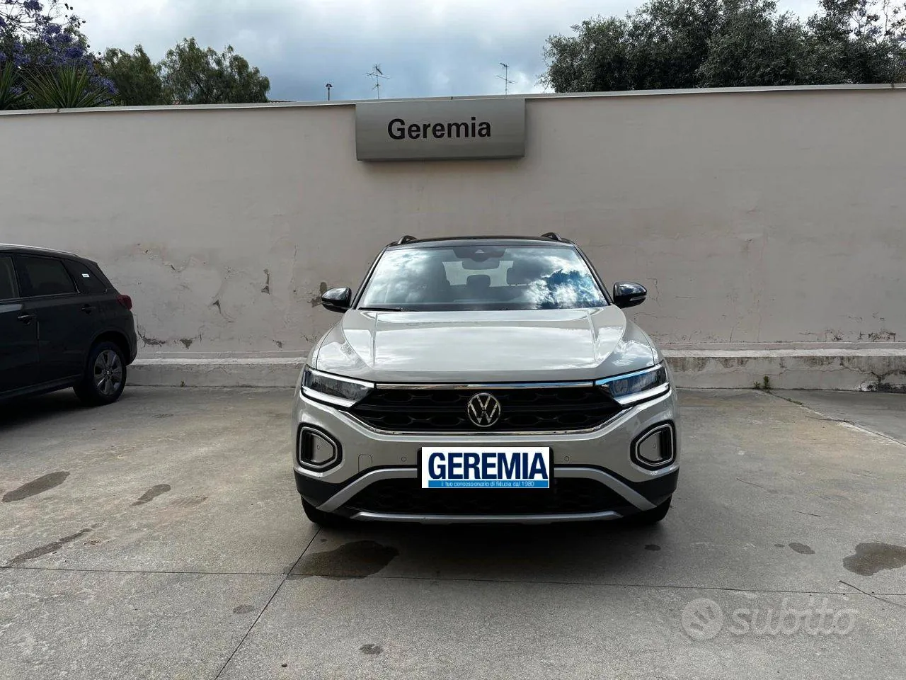Volkswagen T-Roc 2024 photo 2