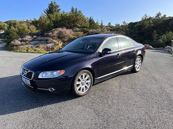 Volvo S80 2010 photo 2
