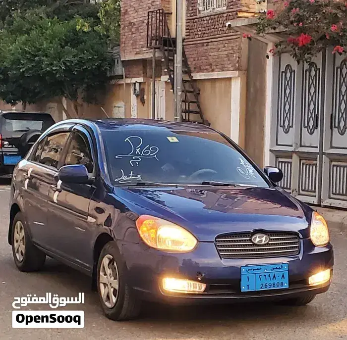 Hyundai Accent 2010 photo 2