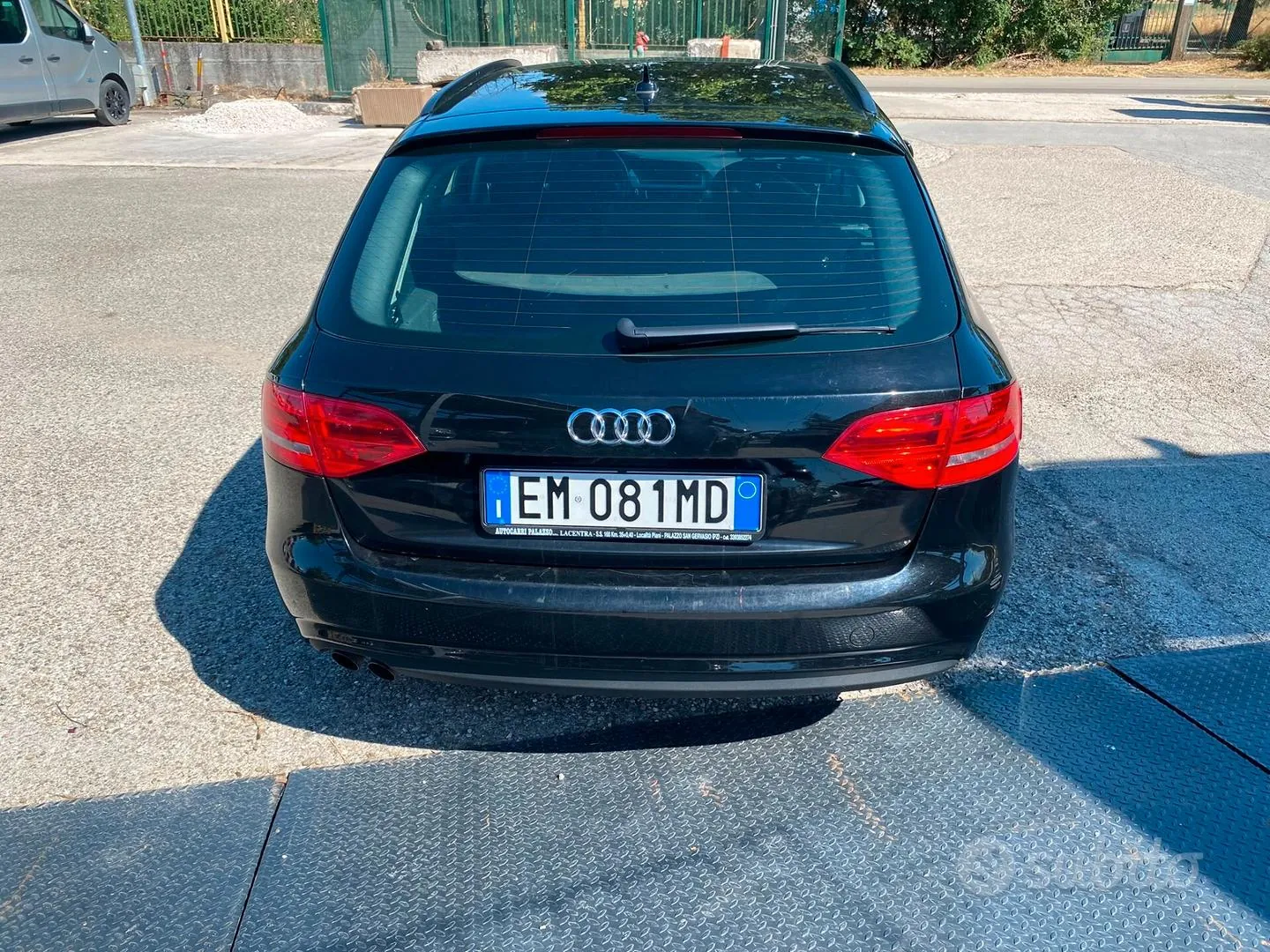 Audi A4 Avant 2012 photo 3