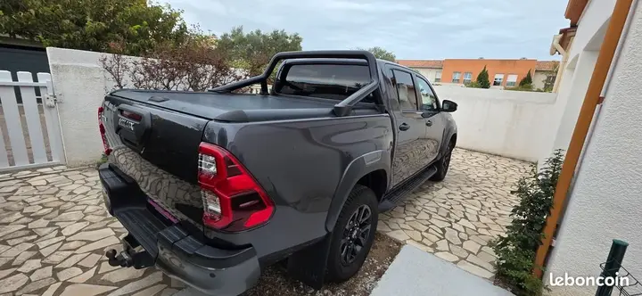 Toyota Hilux 2021 photo 3