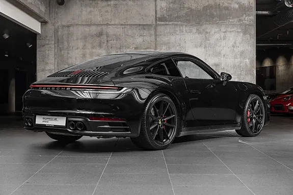 Porsche 911 2020 photo 3