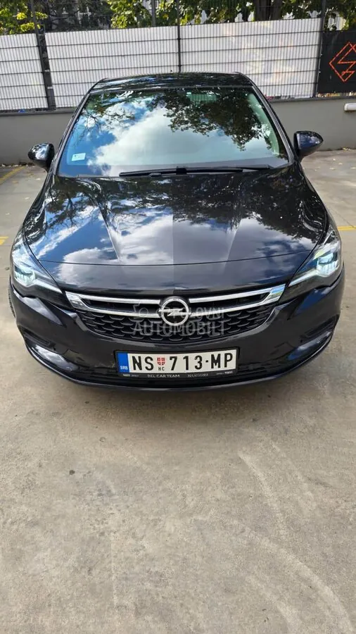 Opel Astra K 2015 photo 2
