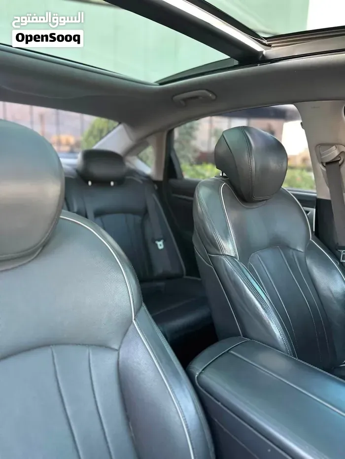 Genesis G80 2017 photo 4
