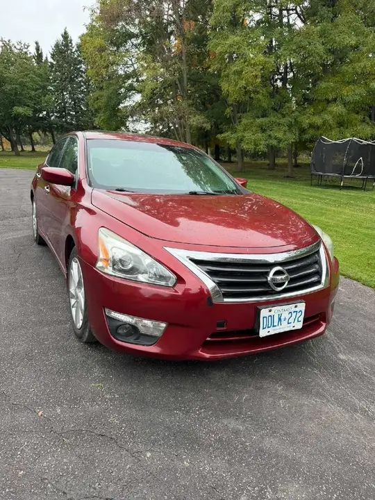 Nissan Altima 2013 photo 2