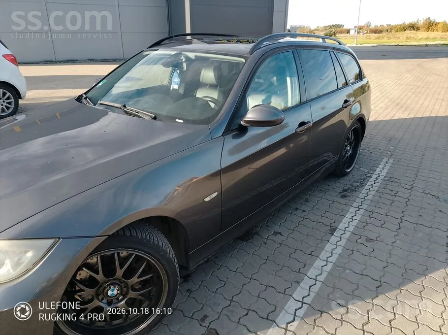 BMW 330 2007 photo 2