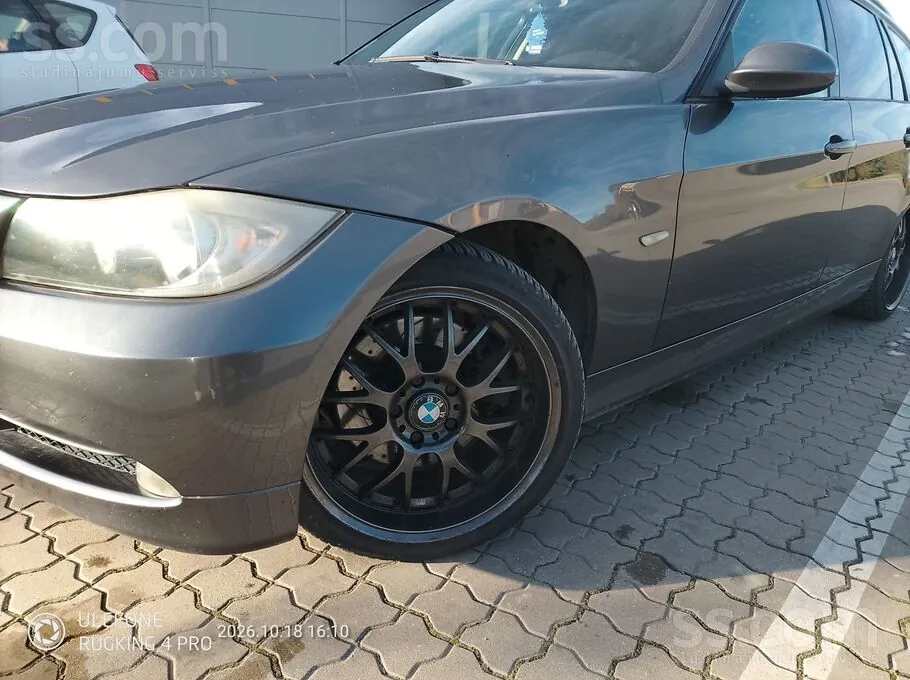 BMW 330 2007 photo 4