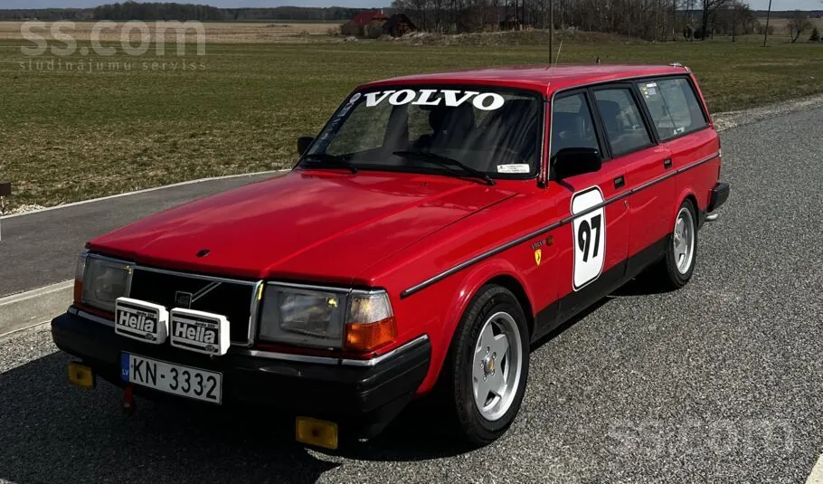 Volvo 245 1989 photo 2