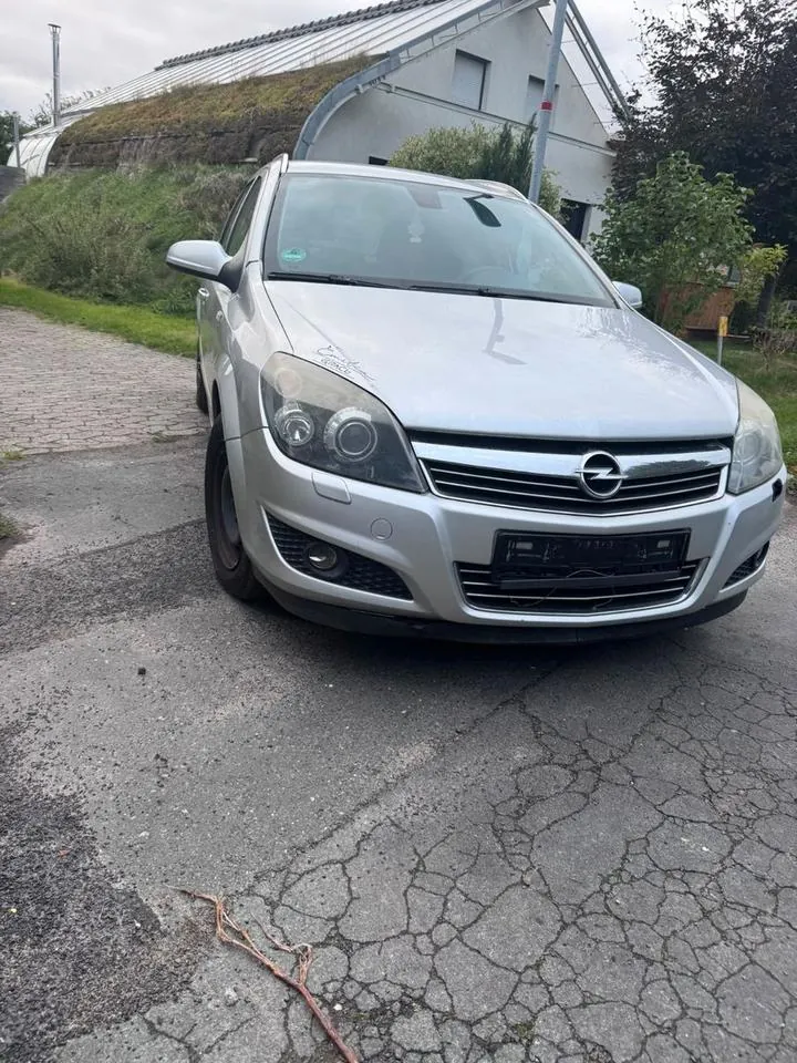 Opel Astra Caravan