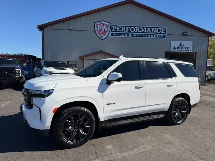 Chevrolet Tahoe 2023 photo 3
