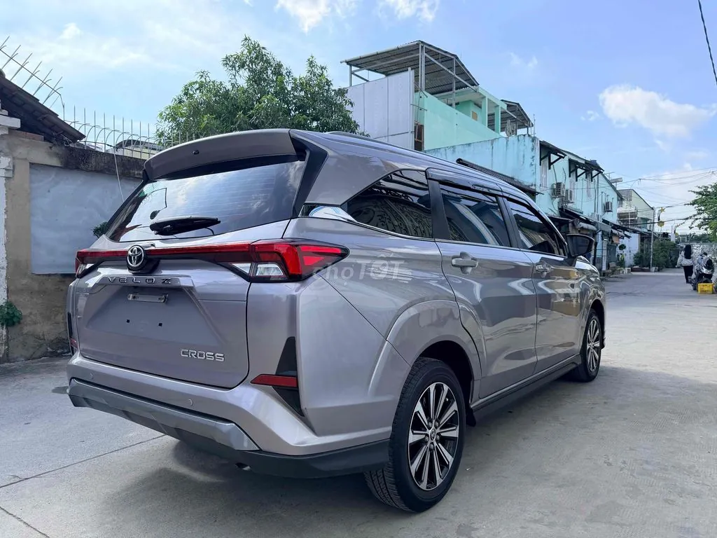 Toyota Veloz Cross 2024 photo 3