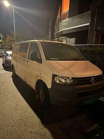 Volkswagen Transporter 2009 photo 2