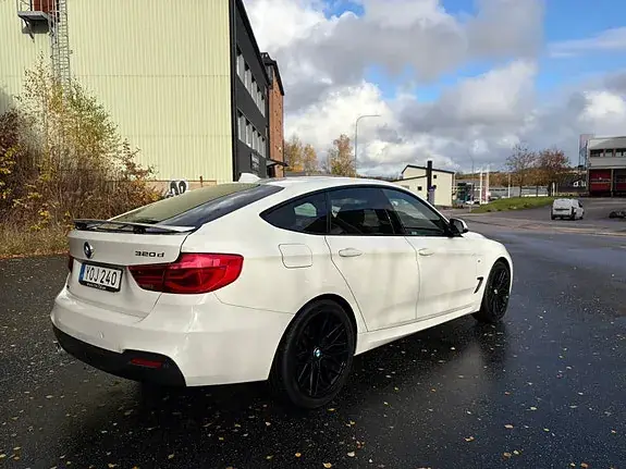 BMW 320D 2018 photo 3