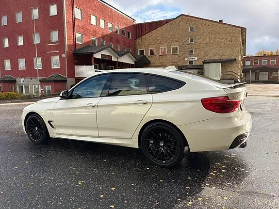 BMW 320D 2018 photo 4