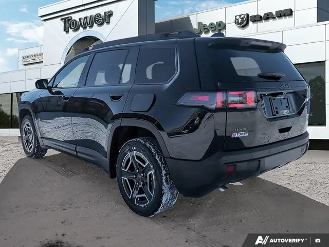 Jeep Cherokee 2026 photo 4